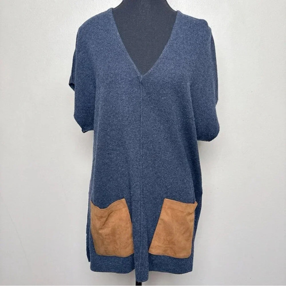 Tommy Bahama Womens  Medium Patch Pocket Vneck Cap Sleeve Sweater Tunic - Picture 2 of 16